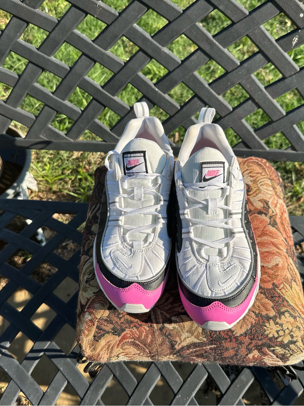 Stylish & Rare Nike Air Max 98 SE "China Rose" size 7.5